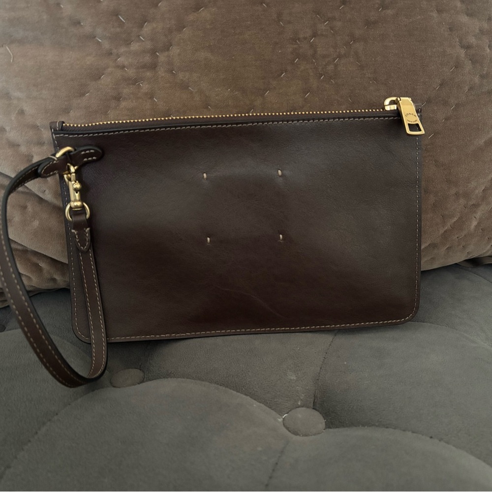 Coach wristlet - Picture 3 of 3